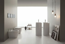 Arredare il bagno con i quadri - Foto Credits: Ceramica Scarabeo
