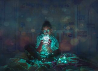 Come arredare la camera da letto con le lucine