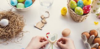 colorare le uova in modo naturale